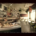 Holy Cow Crepes, Café y Gelato - Cafetería en León AF1QipMIcXi9xFfMqoLKE-ci5NKrdXmiP6HrFZXMgb2U=w670-h240-k-no