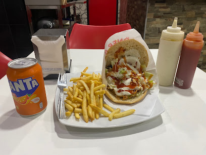 Foto Kebab Hut Comida Turca Cafetería