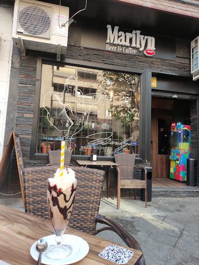 Foto Marilyn coffee beer