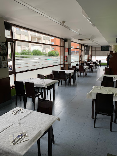 Foto Cafe Restaurante Adrian