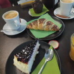 Mixu's Cafe - Cafetería en Granollers AF1QipNo6JQkRYHV2-R4y6JWm-6H89UZ5DneVQyMgDHz=w408-h544-k-no