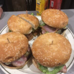Deluxe Café & Bar - Cafetería en Ponferrada AF1QipO4bscbX8URbWkE6S6gMcvAPBqoK4hNaFV-hvwU=w408-h544-k-no