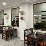 Oliva Cafetería Taperia - Cafetería en San Fernando AF1QipOKr1xTd1zJT6qfORp22hHKq_XLYRELqxh_5_pk=w408-h306-k-no