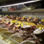 RENACIMIENTO Cafeteria-Pasteleria - Cafetería en Algeciras AF1QipOSS30mT8ITJI8yG-jiYl8AA4kEnFJeF9y8oKy5=w426-h240-k-no