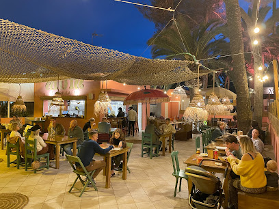 Foto WOM Radio Cafe - Word of Mouth