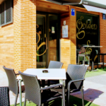 Golden Café y Copas - Cafetería en Valladolid AF1QipOuEEX5qTPyH5i2whsMSBzh5_WCjq1LiVjr6CY=w426-h240-k-no