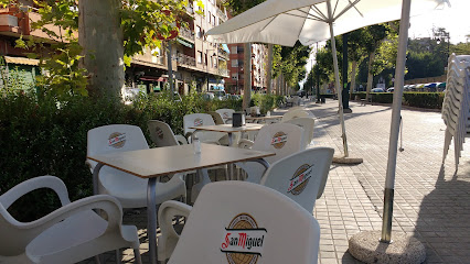 Foto Cafetería-Cervecería CHAFLÁN