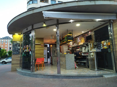 Foto Café Plaza la Rosaleda