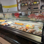 Bar Cafeteria La Creu - Cafetería en Girona AF1QipPPV6vuU9z7rybY94a7jIrZvIEF_YzouN2IUWLI=w408-h306-k-no